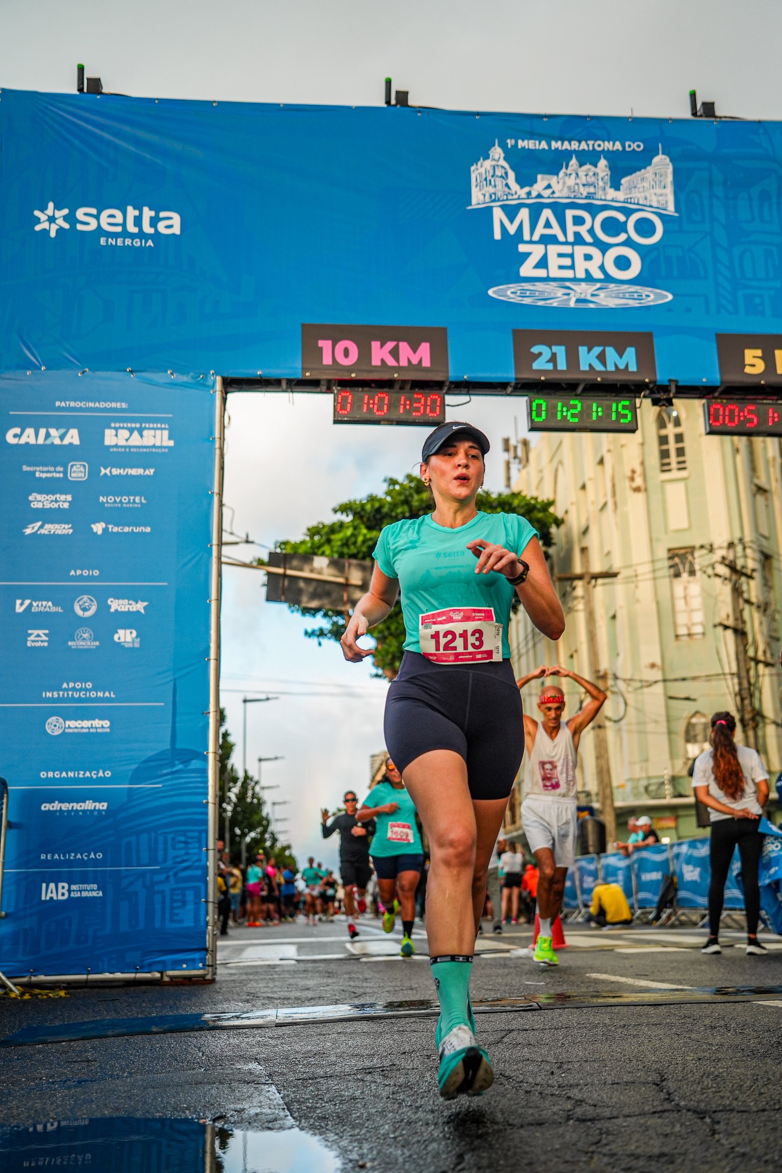 Momento da corrida nas ruas do Recife